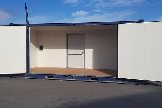 Container BOX aménagé 20′ Open-Side – FECAMP MARITIME