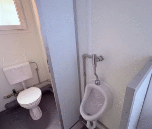 CONTENEUR SANITAIRE DE 10 PIEDS EN NEUF GRIS H/F – Image 4